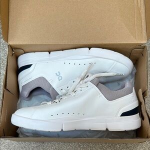 On Women’s Roger Advantage White and Lilac Sneakers Running Shoes, 9